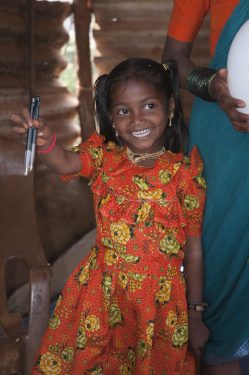 Dit meisje in India wil graag veilig naar school