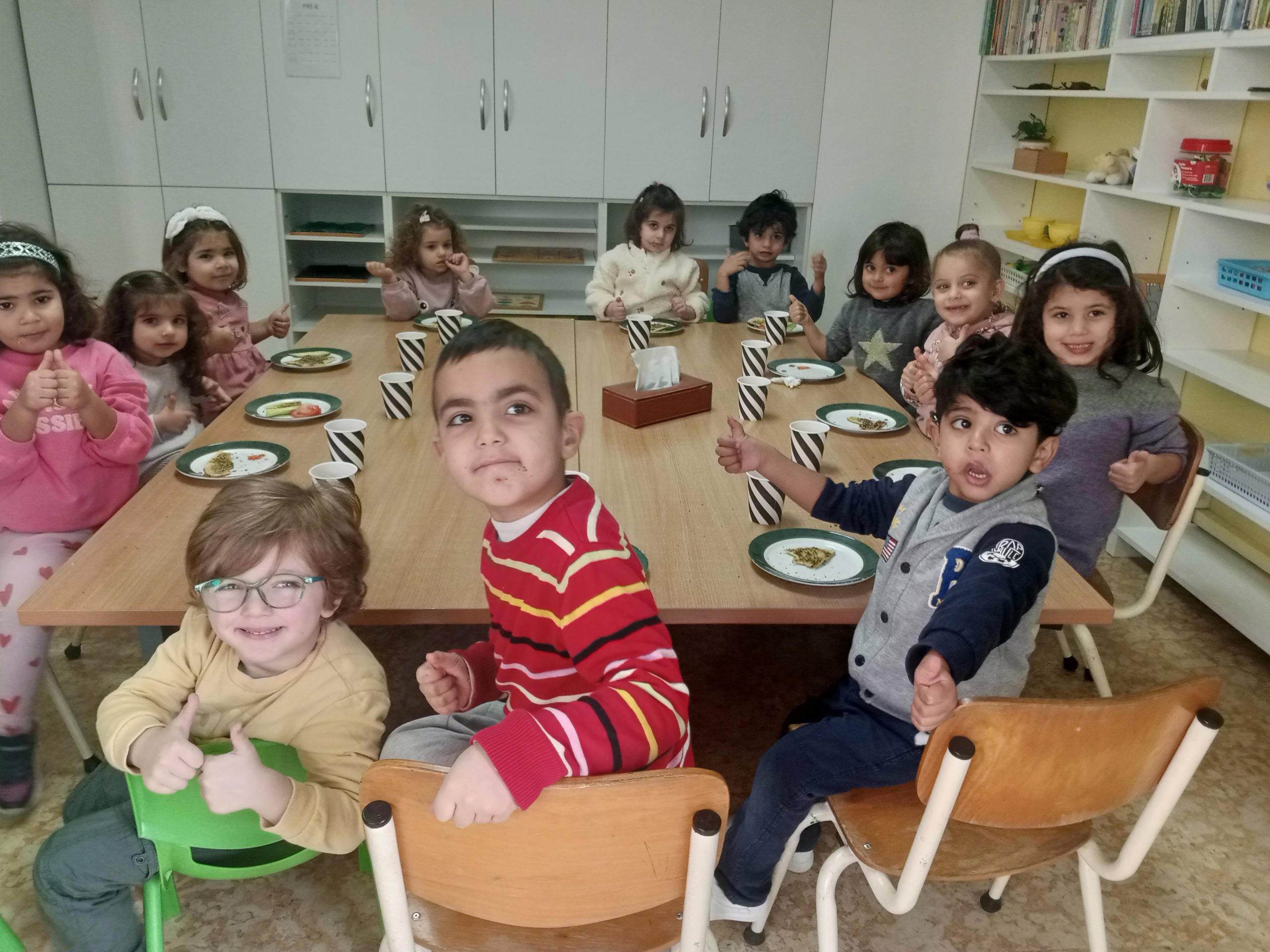 Kinderen op een opvang voor dove kinderen in Libanon.